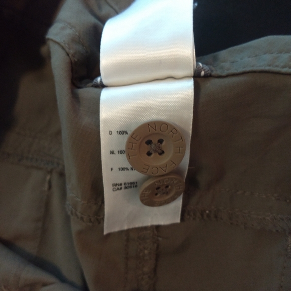 North Face size 10 brownish green shorts - Picture 6 of 8